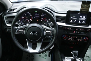 Хетчбэк Kia Ceed 2019 года, 1558000 рублей, Солонцы