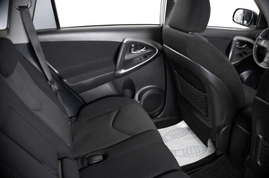 Внедорожник Toyota RAV4 2011 года, 2009000 рублей, Пермь