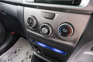 Минивэн Toyota bB 2012 года, 849000 рублей, Красноярск