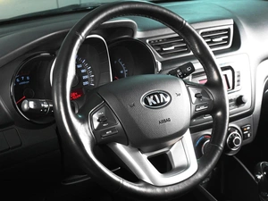 Хетчбэк Kia Rio 2014 года, 999000 рублей, Аксай
