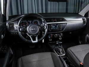 Хетчбэк Kia Rio X-Line 2018 года, 1550000 рублей, Волгоград