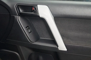 Внедорожник Toyota Land Cruiser Prado 2015 года, 3100000 рублей, Красноярск