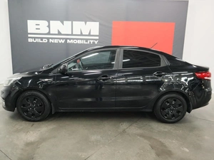 Седан Kia Rio 2016 года, 1060000 рублей, Курск