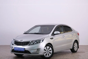 Седан Kia Rio 2014 года, 699000 рублей, Омск