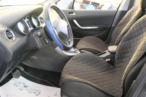 Хетчбэк Peugeot 308 2010 года, 579000 рублей, Омск