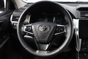 Седан Toyota Camry 2016 года, 1539000 рублей, Новосибирск