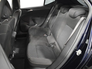 Хетчбэк Opel Astra 2019 года, 898100 рублей, Казань