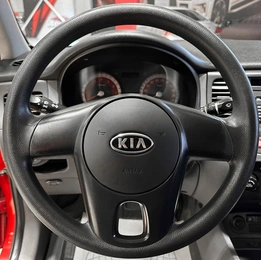 Седан Kia Rio 2009 года, 667000 рублей, Красноярск