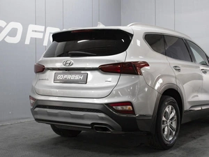 Внедорожник Hyundai Santa Fe 2019 года, 2790000 рублей, Омск