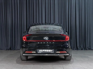 Седан Hyundai Sonata 2019 года, 2440000 рублей, Волгоград