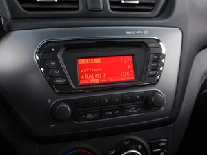 Хетчбэк Kia Rio 2014 года, 999999 рублей, Москва