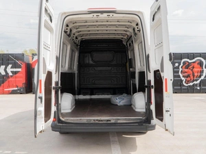 Volkswagen Crafter, II (2018—н. в.) 2.0 TDI FWD MT (102 л.с.) 2021г. 2021 года, 2638050 рублей, Москва