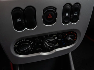 Хетчбэк Renault Sandero Stepway 2012 года, 755000 рублей, Краснодар