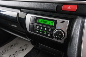 Минивэн Toyota Hiace 2014 года, 2949000 рублей, Красноярск