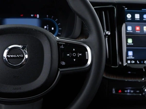 Внедорожник Volvo XC60 2024 года, 5498999 рублей, Москва