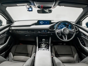 Хетчбэк Mazda 3 2021 года, 1800000 рублей, Красноярск
