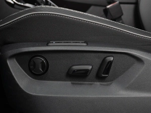 Внедорожник Volkswagen Tayron X 2023 года, 4200000 рублей, Тюмень