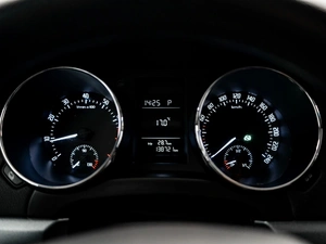 Внедорожник Skoda Yeti 2015 года, 1170000 рублей, Красноярск