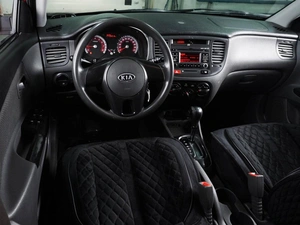 Хетчбэк Kia Rio 2011 года, 549000 рублей, Воронеж