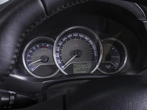 Седан Toyota Corolla 2013 года, 1049000 рублей, Ростов-на-Дону