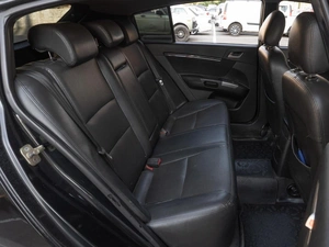Хетчбэк Geely Emgrand EC7 2013 года, 469000 рублей, Саратов
