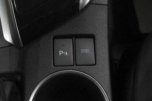 Седан Toyota Corolla 2013 года, 1399000 рублей, Новокузнецк