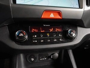 Внедорожник Kia Sportage 2010 года, 1325000 рублей, Воронеж