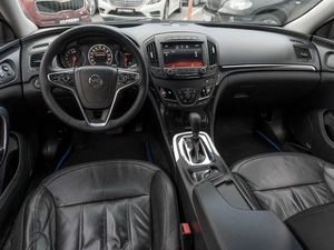 Седан Opel Insignia 2014 года, 949000 рублей, Саратов
