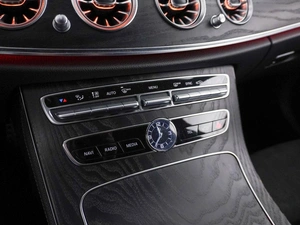 Седан Mercedes-benz E-класс 2019 года, 2977077 рублей, Москва