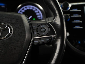 Седан Toyota Camry 2018 года, 2290000 рублей, Москва