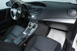 Седан Mazda 3 2011 года, 889000 рублей, Челябинск