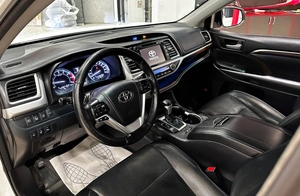 Внедорожник Toyota Highlander 2014 года, 3197000 рублей, Красноярск