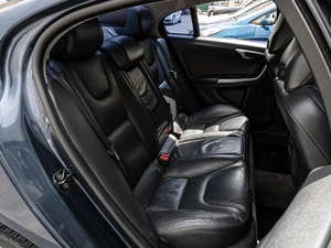 Седан Volvo S60 2011 года, 1375000 рублей, Краснодар