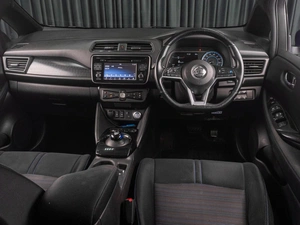 Хетчбэк Nissan Leaf 2017 года, 1659000 рублей, Тюмень