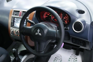 Хетчбэк Mitsubishi Colt 2005 года, 548000 рублей, Солонцы