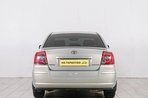 Седан Toyota Avensis 2008 года, 949000 рублей, Красноярск