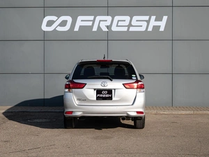 Универсал Toyota Corolla Fielder 2019 года, 1560000 рублей, Краснодар