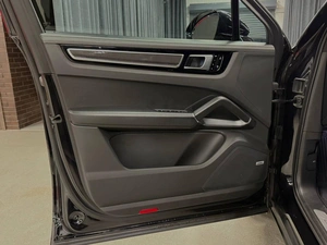 Внедорожник Porsche Cayenne Coupe 2019 года, 11000000 рублей, Павловская Слобода