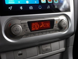 Хетчбэк Ford Focus 2010 года, 549000 рублей, Воронеж