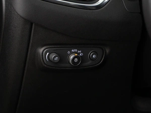 Внедорожник Chevrolet Equinox 2019 года, 1749050 рублей, Москва