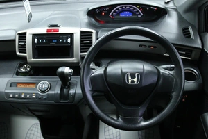 Минивэн Honda Freed 2010 года, 963000 рублей, Солонцы