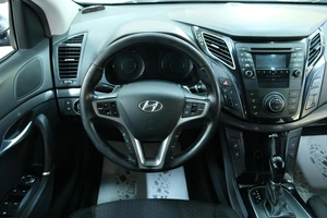 Универсал Hyundai i40 2013 года, 1399000 рублей, Омск