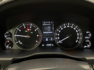 Внедорожник Toyota Land Cruiser 2018 года, 8600000 рублей, Красноярск