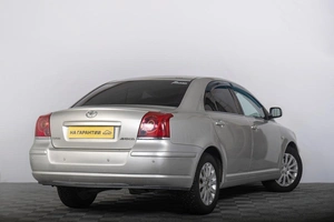 Седан Toyota Avensis 2004 года, 529000 рублей, Томск