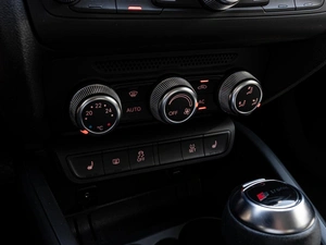 Хетчбэк Audi A1 2011 года, 990000 рублей, Краснодар