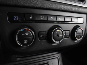 Внедорожник Volkswagen Tiguan 2016 года, 1435000 рублей, Воронеж