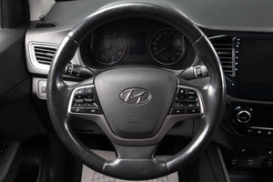 Седан Hyundai Solaris 2019 года, 1359000 рублей, Оренбург