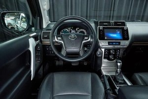 Внедорожник Toyota Land Cruiser Prado 2018 года, 5297000 рублей, Красноярск