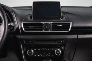 Седан Mazda 3 2013 года, 1109000 рублей, Сургут
