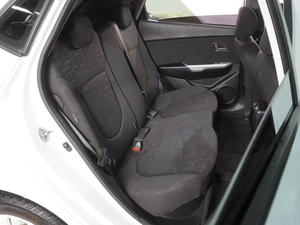 Хетчбэк Kia Rio 2013 года, 899000 рублей, Воронеж